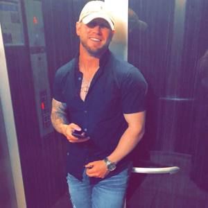 Meet your Posher, Justin